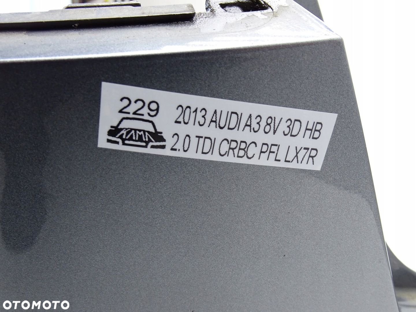 ZDERZAK TYŁ TYLNY AUDI A3 8V 3D HB HATCHBACK LX7R - 16