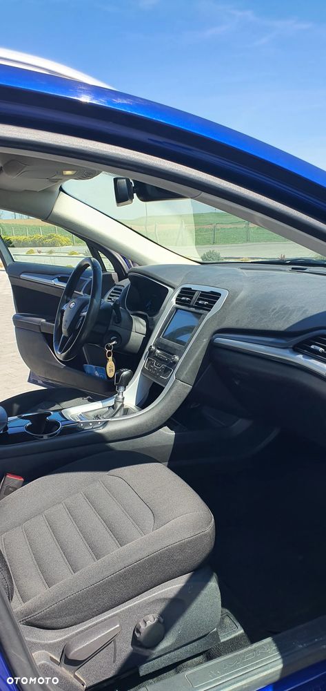 Ford Mondeo 2.0 TDCi Titanium - 16