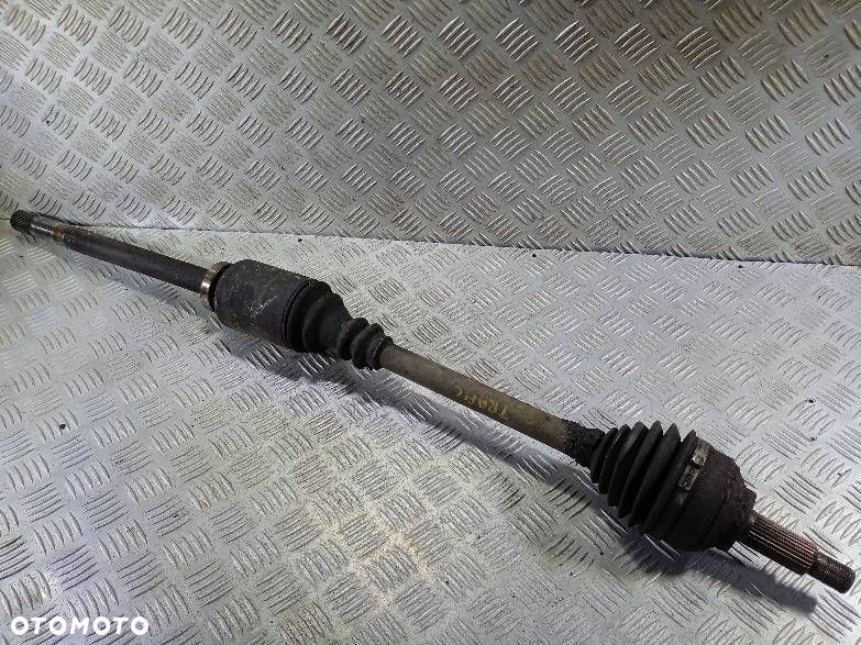 PÓŁOŚ PRAWA RENAULT TRAFIC