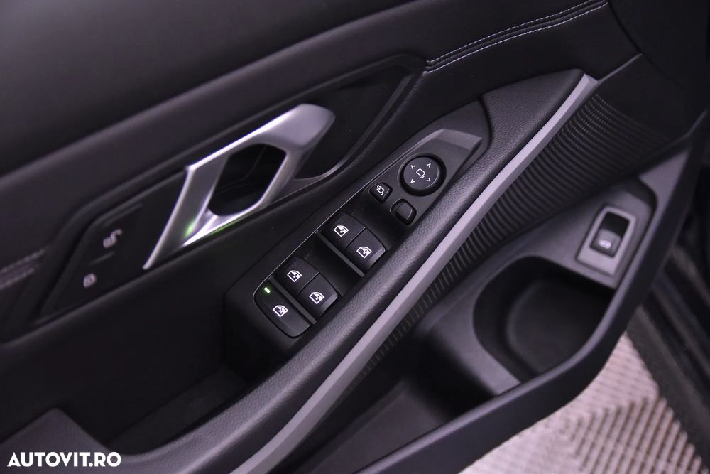 BMW Seria 3 318d AT MHEV - 14