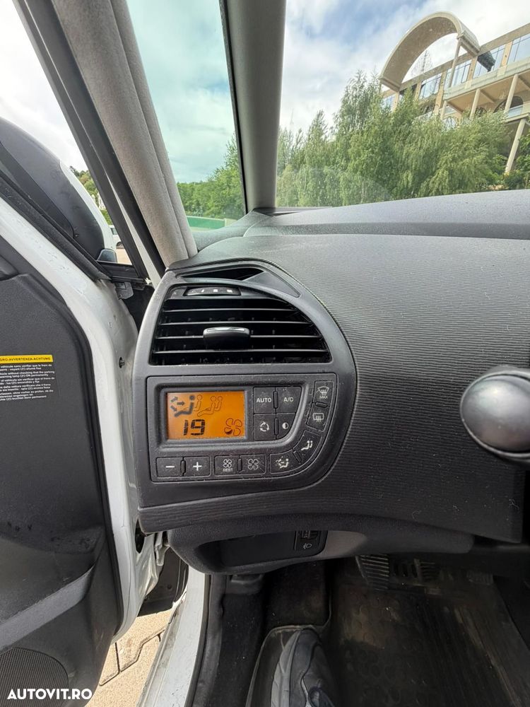 Citroën C4 Picasso 1.6 HDI 1+ - 17