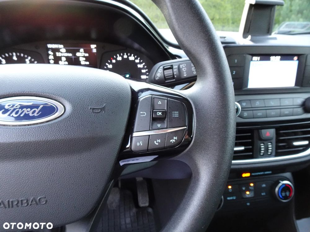 Ford Fiesta 1.1 Trend - 22