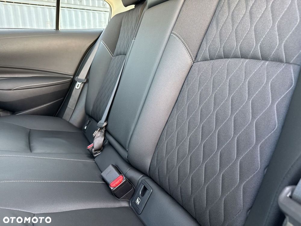 Toyota Corolla 1.8 Hybrid Executive - 14