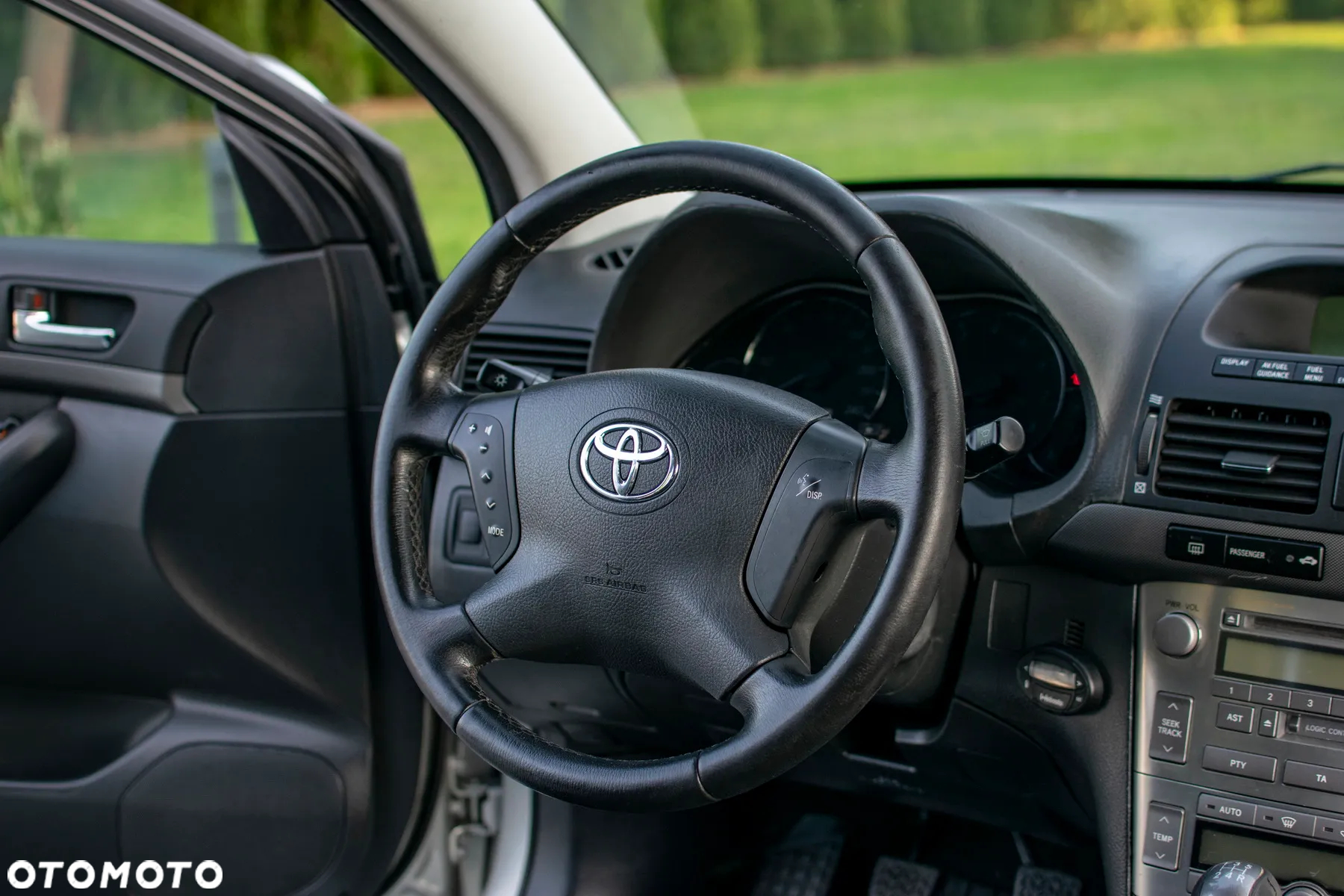 Toyota Avensis - 38