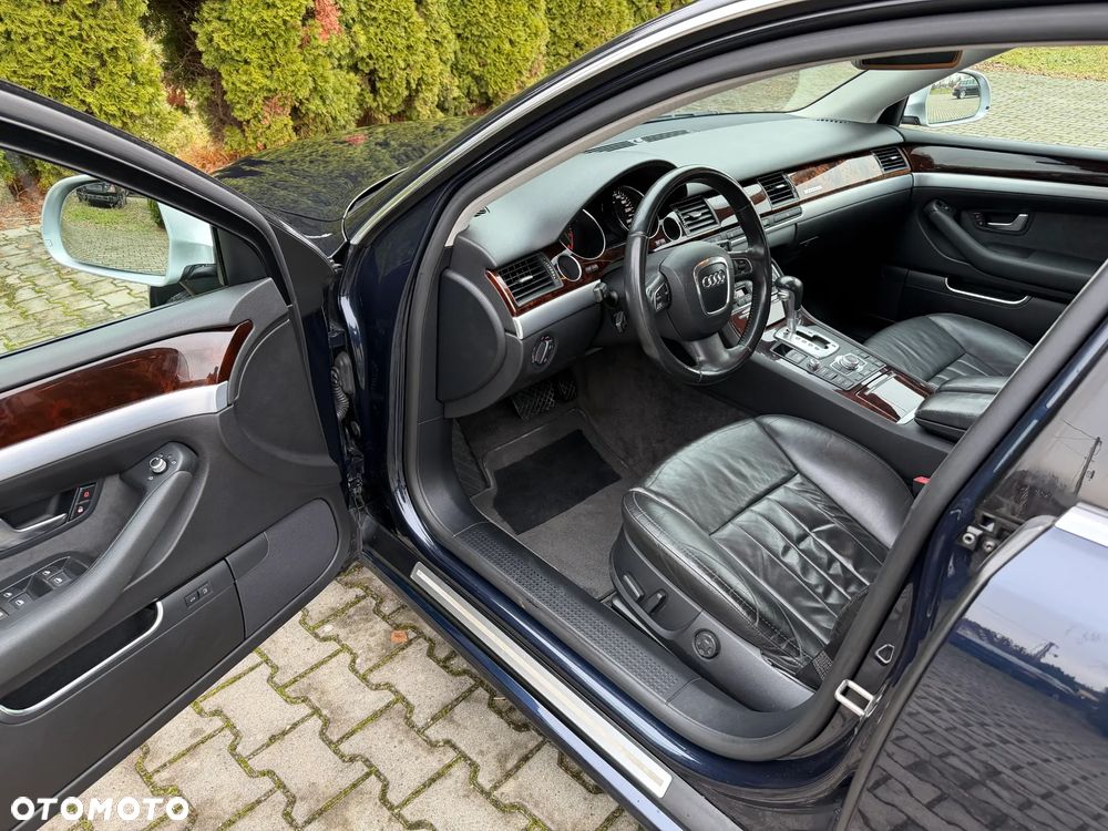 Audi A8 4.2 FSI L Quattro - 30