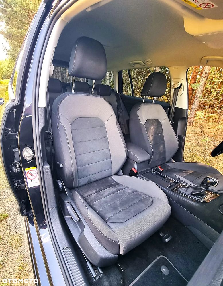 Volkswagen Golf - 27