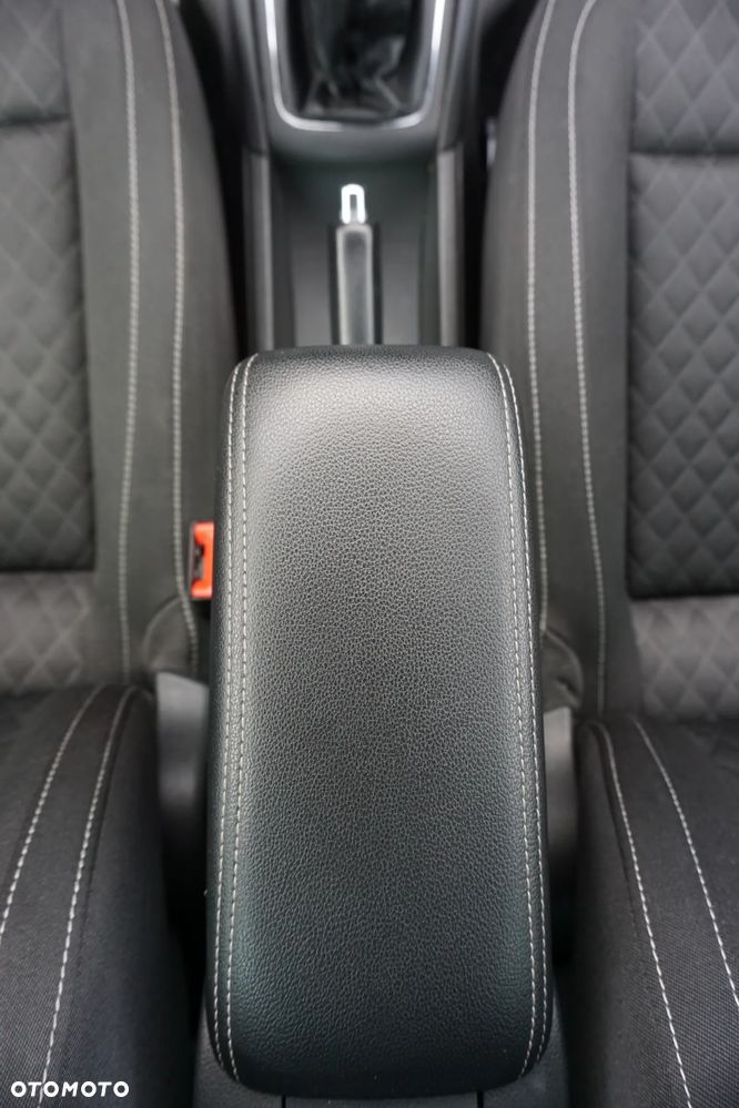 Skoda RAPID 1.0 TSI Drive - 7