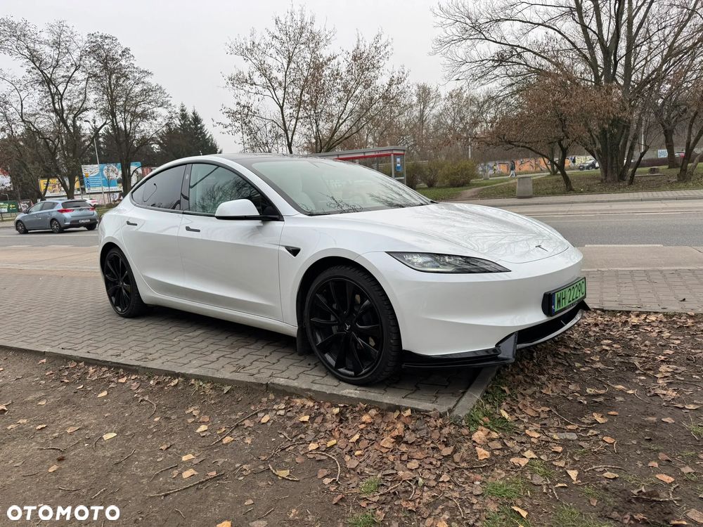 Tesla Model 3 - 26