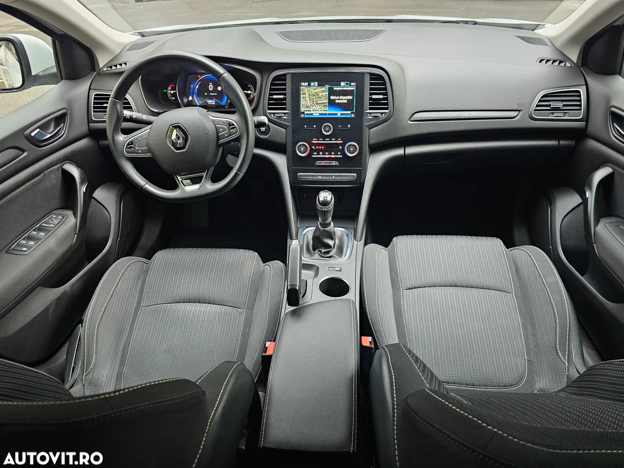 Renault Megane Grandtour BLUE dCi 115 BUSINESS EDITION - 8
