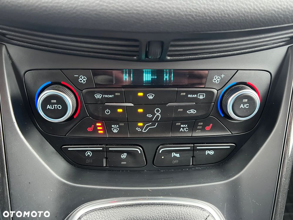 Ford Kuga 2.0 TDCi 4x2 Titanium - 26
