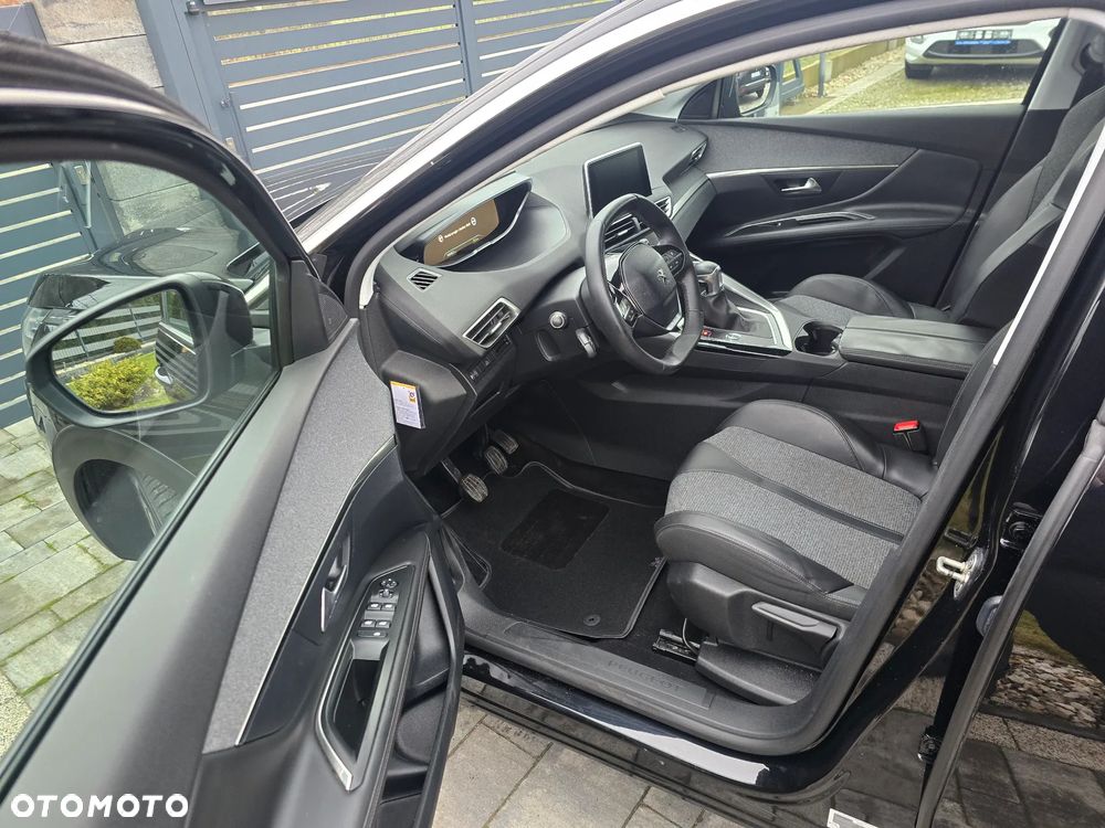 Peugeot 3008 PureTech 130 Stop & Start GPF Allure Pack - 6