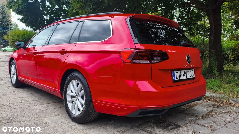 Volkswagen Passat Variant 2.0 TDI SCR DSG Business - 6