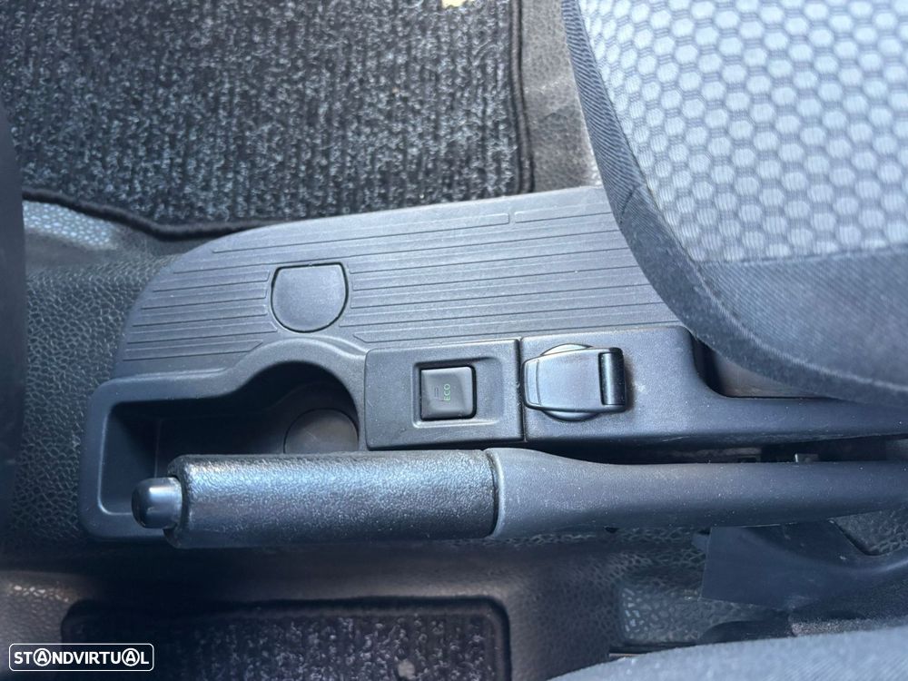 Renault Kangoo 1.5 dCI 95cv - SISTEMA DE FRIO -5º - FRIO PARQUE - IVA DEDUTÍVEL - 33