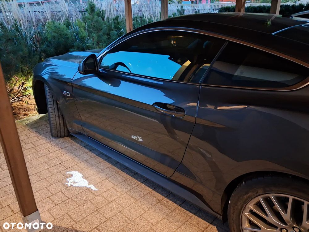 Ford Mustang 5.0 V8 GT - 20