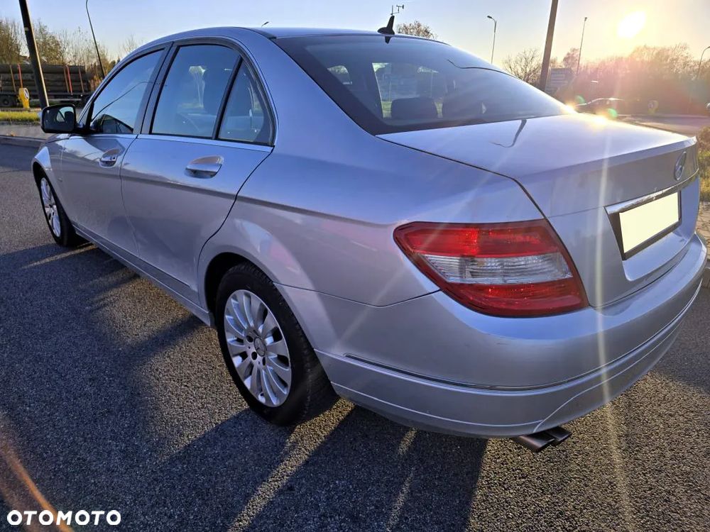 Mercedes-Benz Klasa C 180 Kompressor Avantgarde - 31