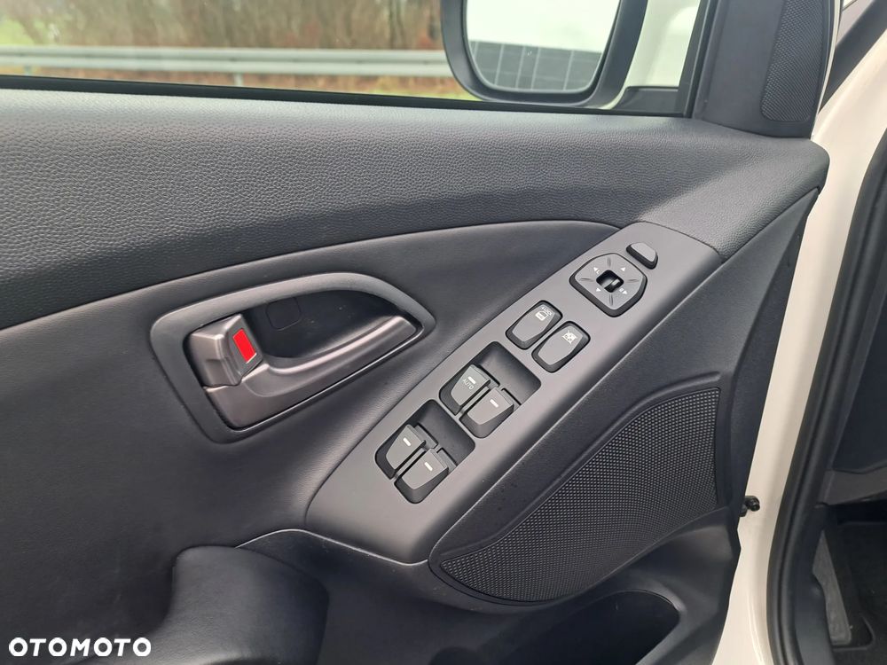 Hyundai ix35 1.7 CRDi Premium 2WD - 17