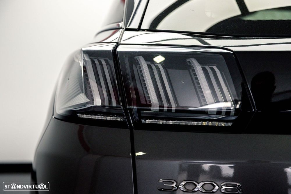 Peugeot 3008 1.6 Hybrid GT e-EAT8 - 19