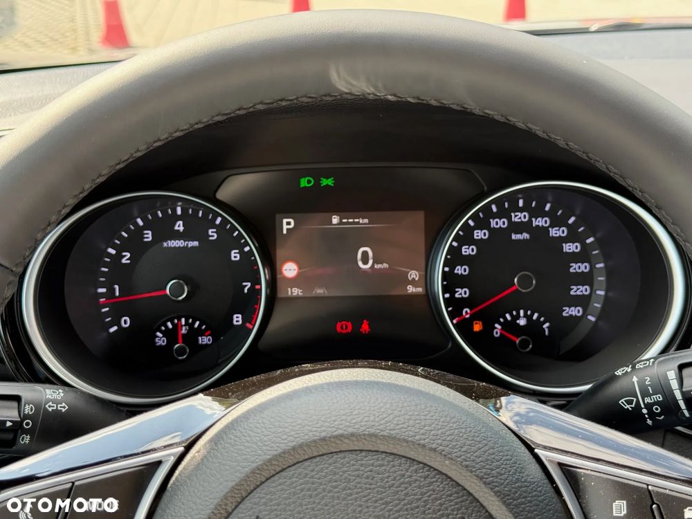 Kia XCeed 1.6 T-GDI Tribute DCT - 24