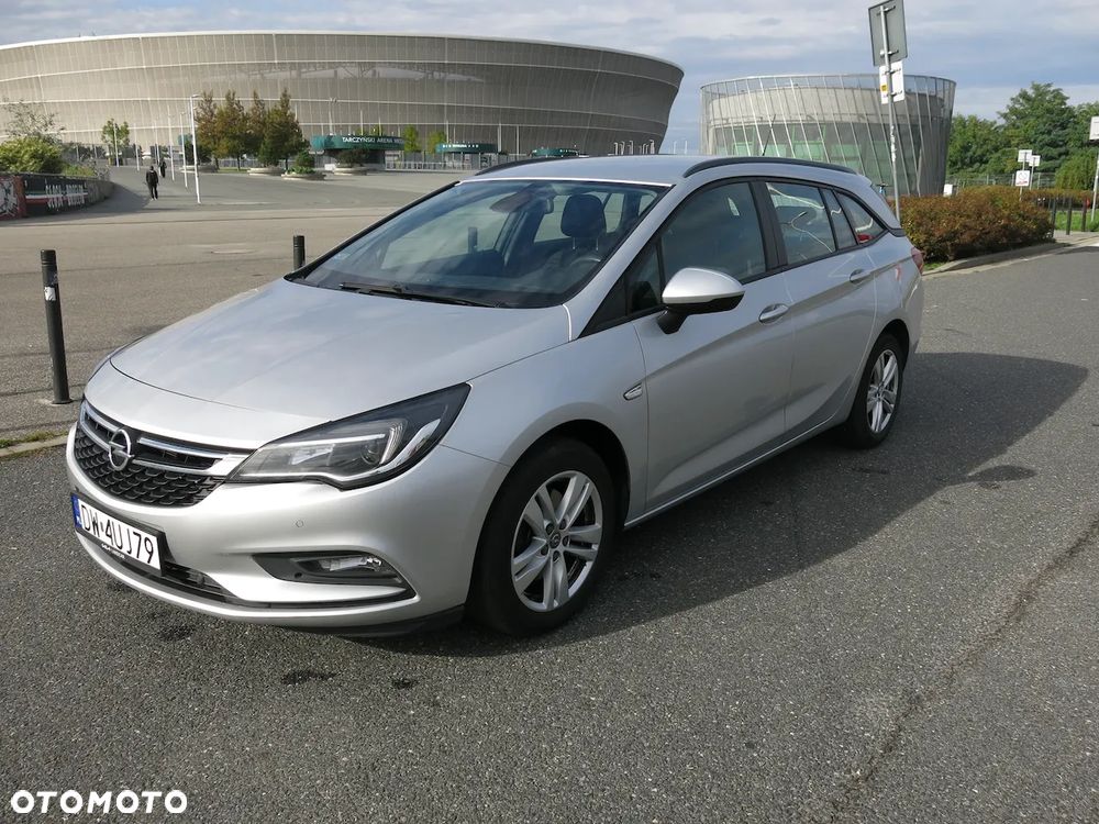 Opel Astra 1.6 CDTI Enjoy - 29