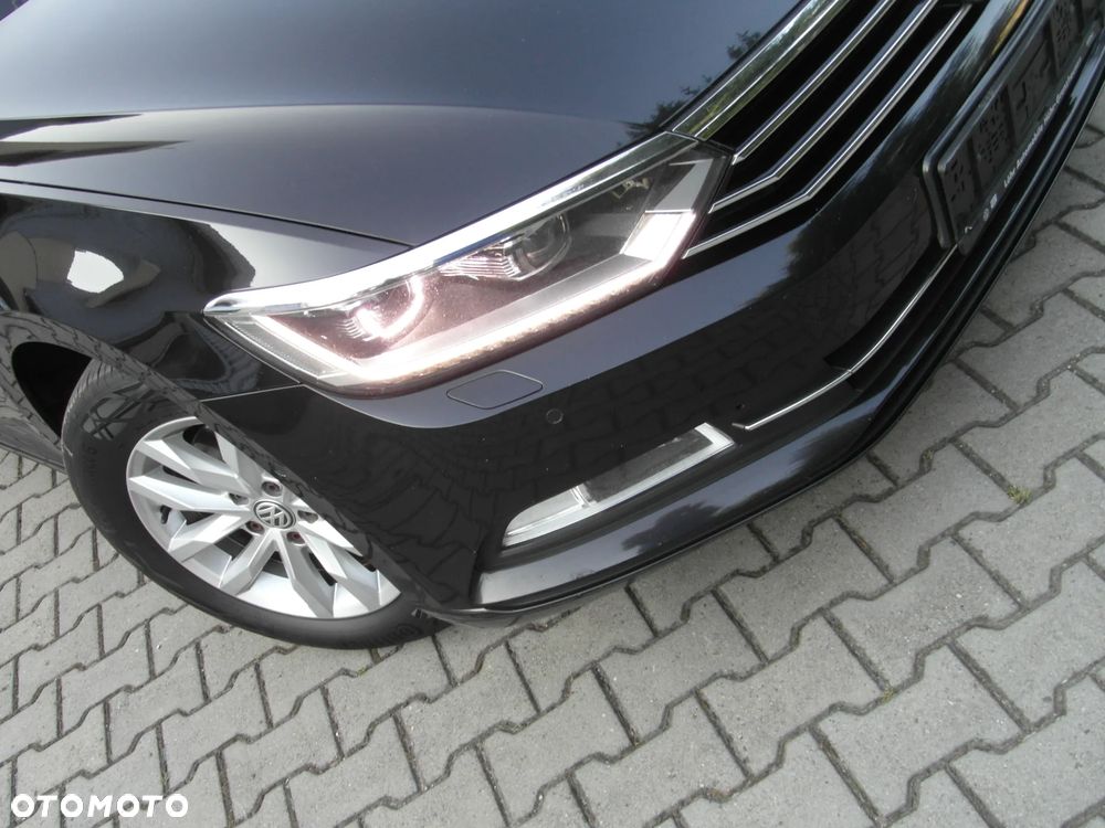 Volkswagen Passat 2.0 TDI BMT Comfortline - 13