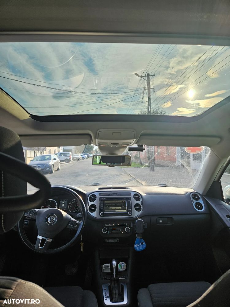 Volkswagen Tiguan - 4