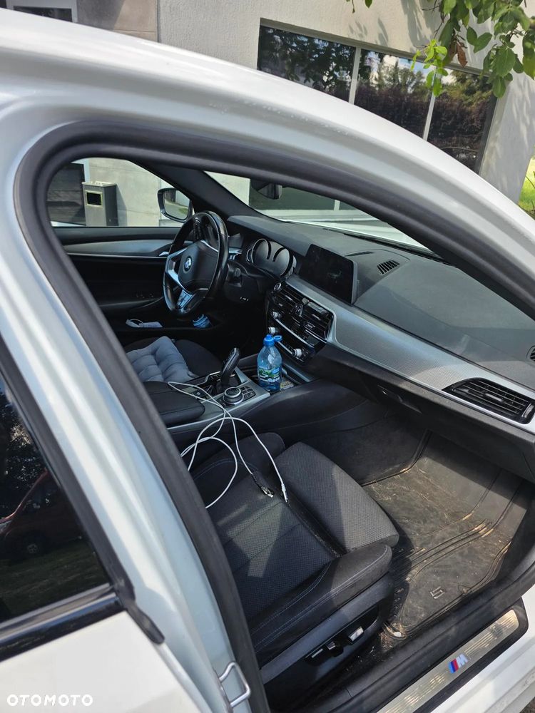 BMW Seria 5 518d - 3