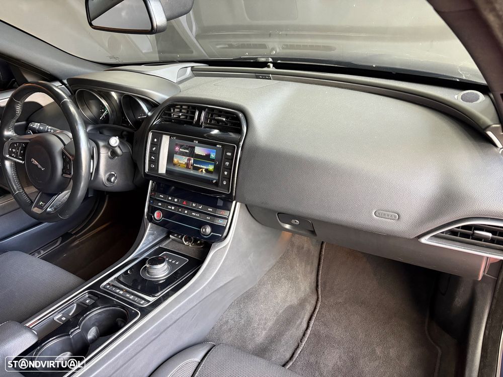 Jaguar XE 20d Aut. R-Sport - 17