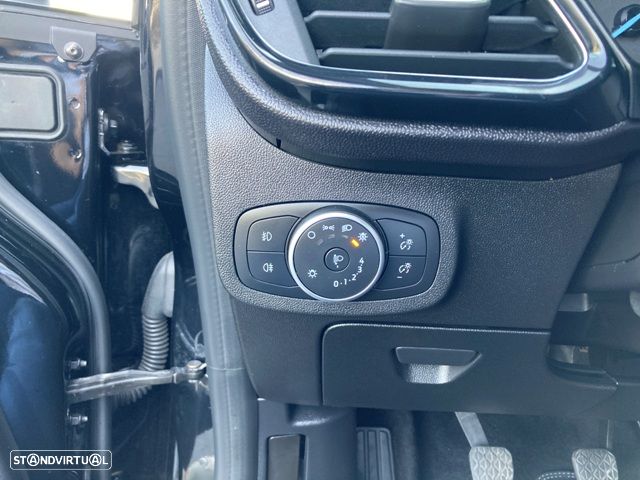 Ford Fiesta 1.0 EcoBoost S&S TITANIUM - 15