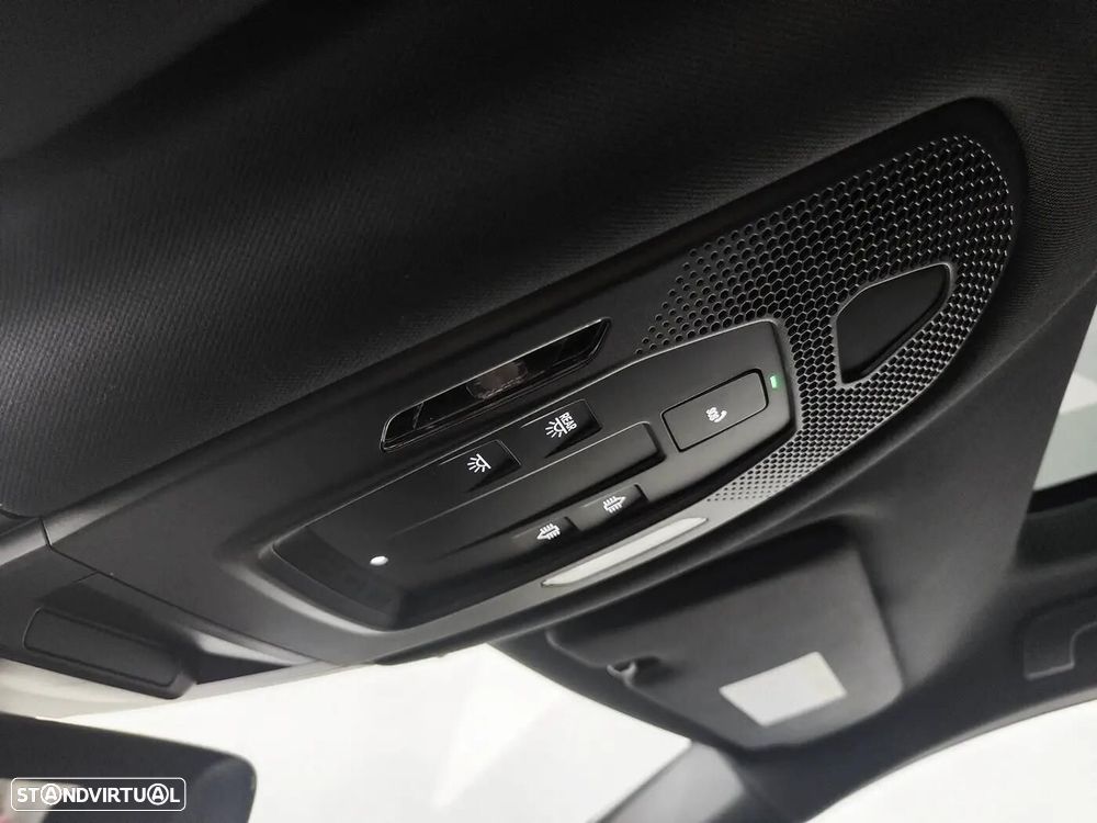 Porsche Cayenne Coupé E-Hybrid - 33