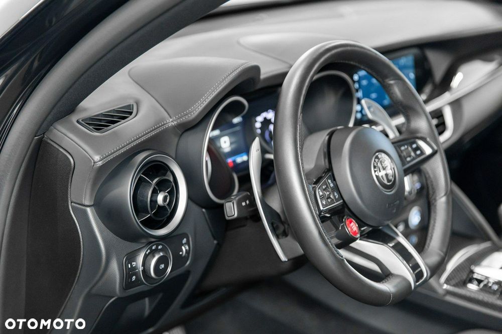Alfa Romeo Stelvio 2.9 V6 Bi-Turbo Quadrifoglio Q4 - 31