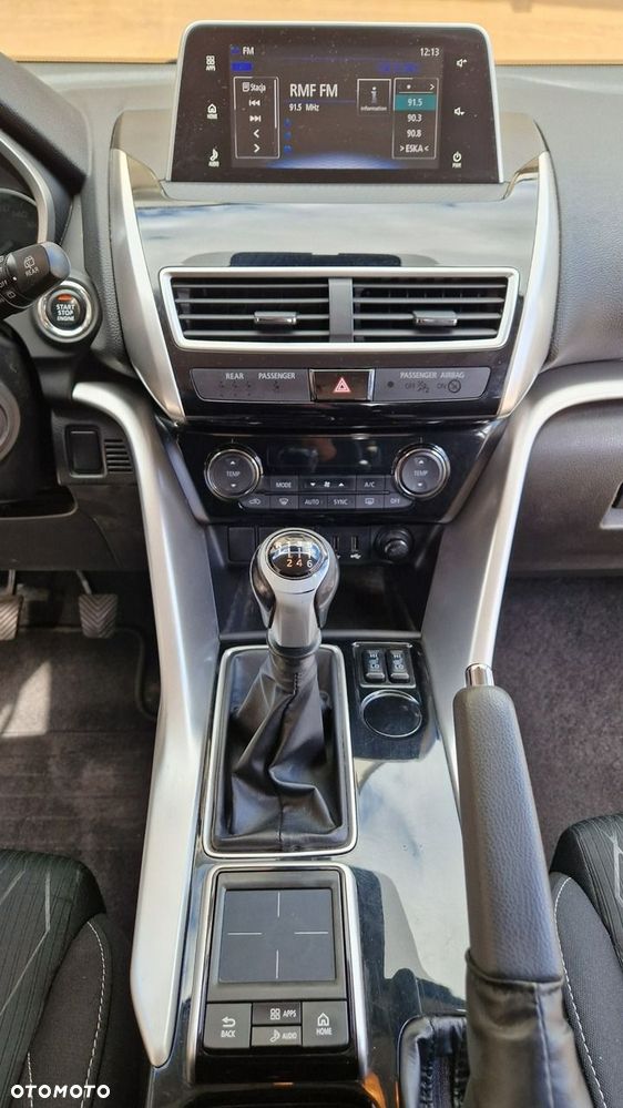 Mitsubishi Eclipse Cross - 31