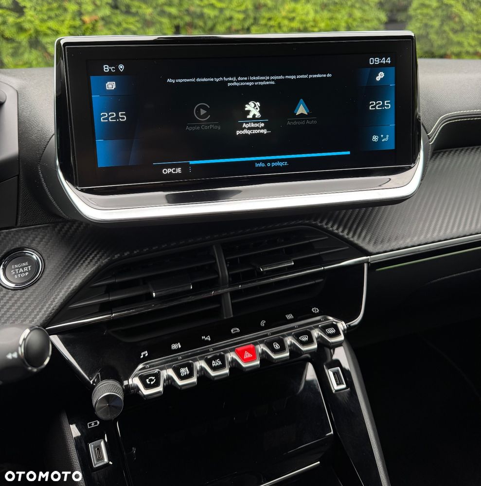 Peugeot 208 PureTech 100 GT - 28