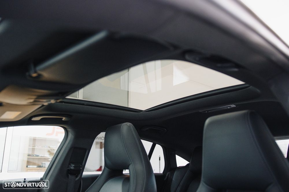 Mercedes-Benz CLA 180 d Shooting Brake Urban Aut. - 18