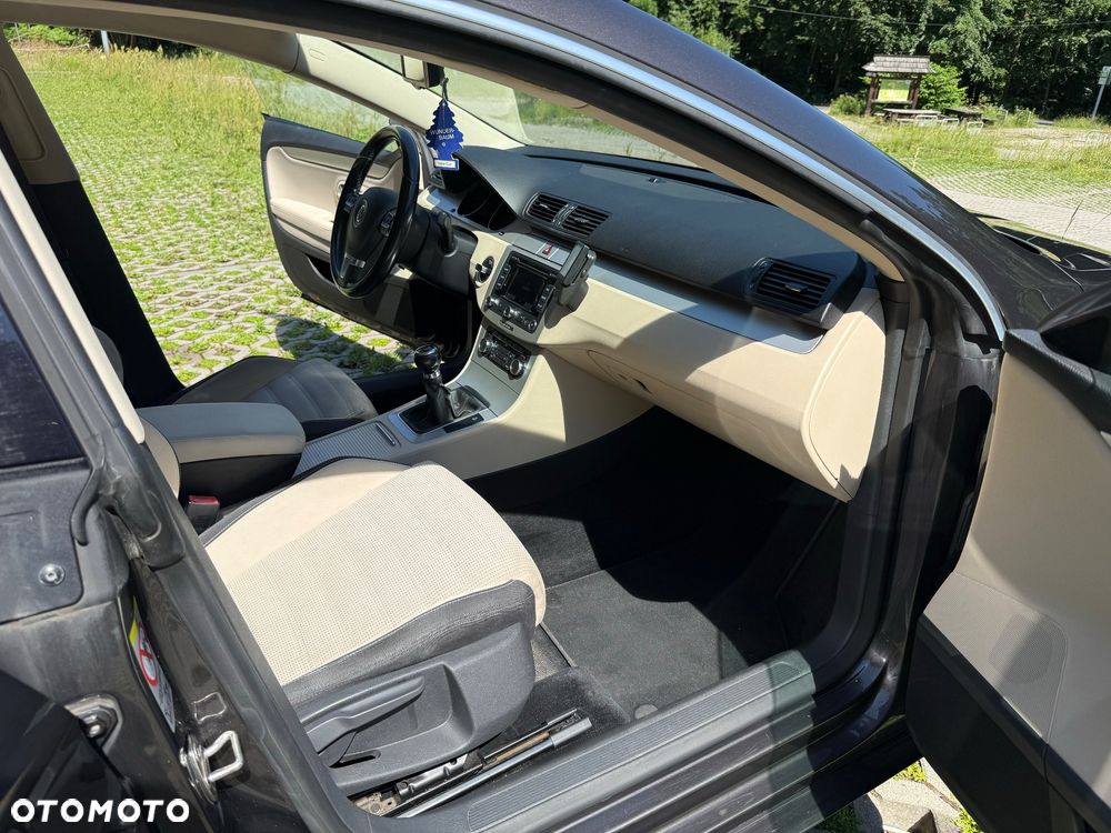 Volkswagen Passat CC 2.0 TDI DPF - 17