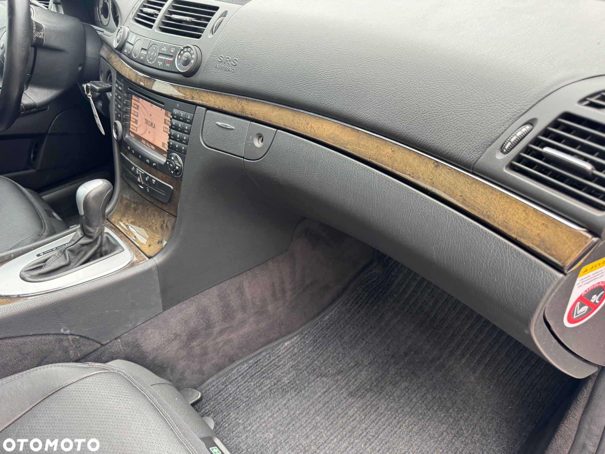 Mercedes-Benz Klasa E 280 4-Matic Avantgarde - 23