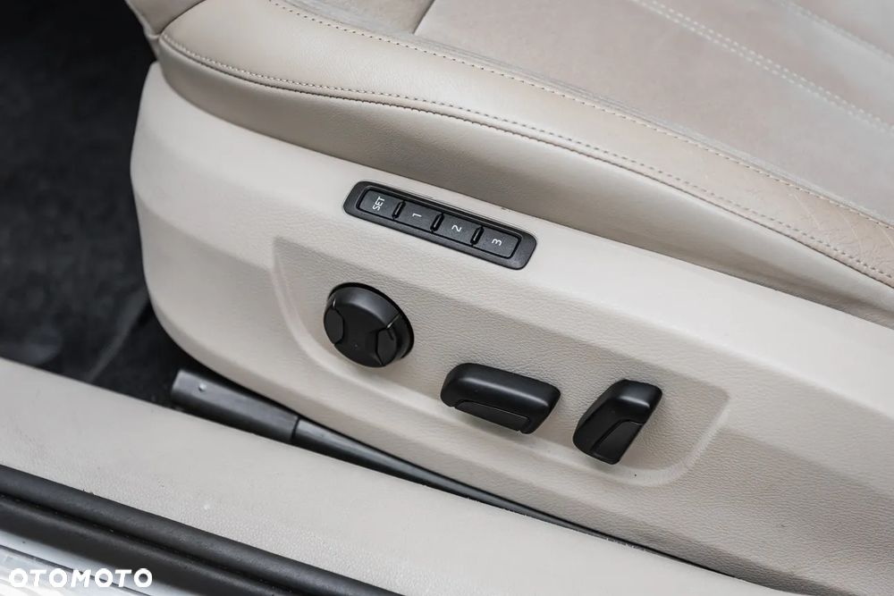 Skoda Superb 2.0 TSI Sportline DSG - 17