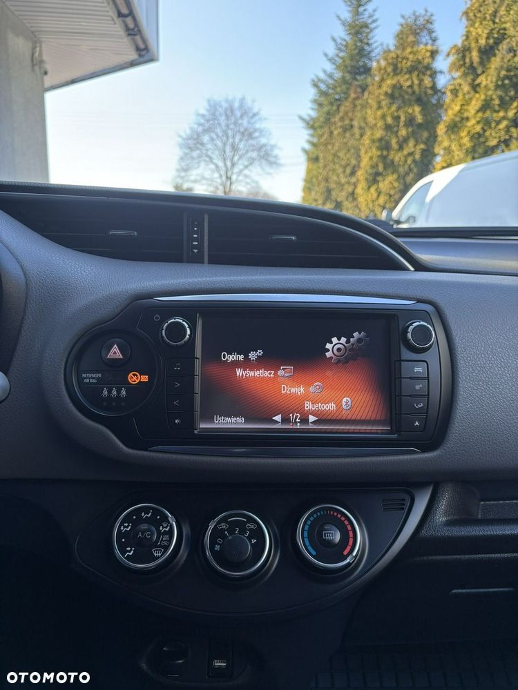 Toyota Yaris - 16