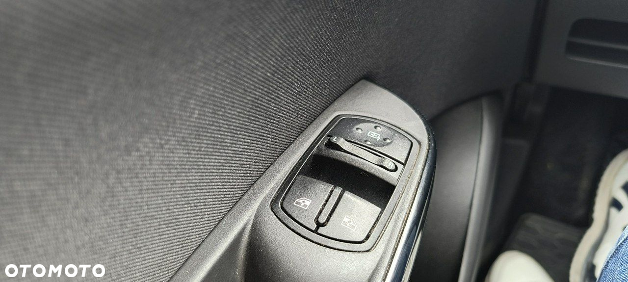 Opel Corsa - 23