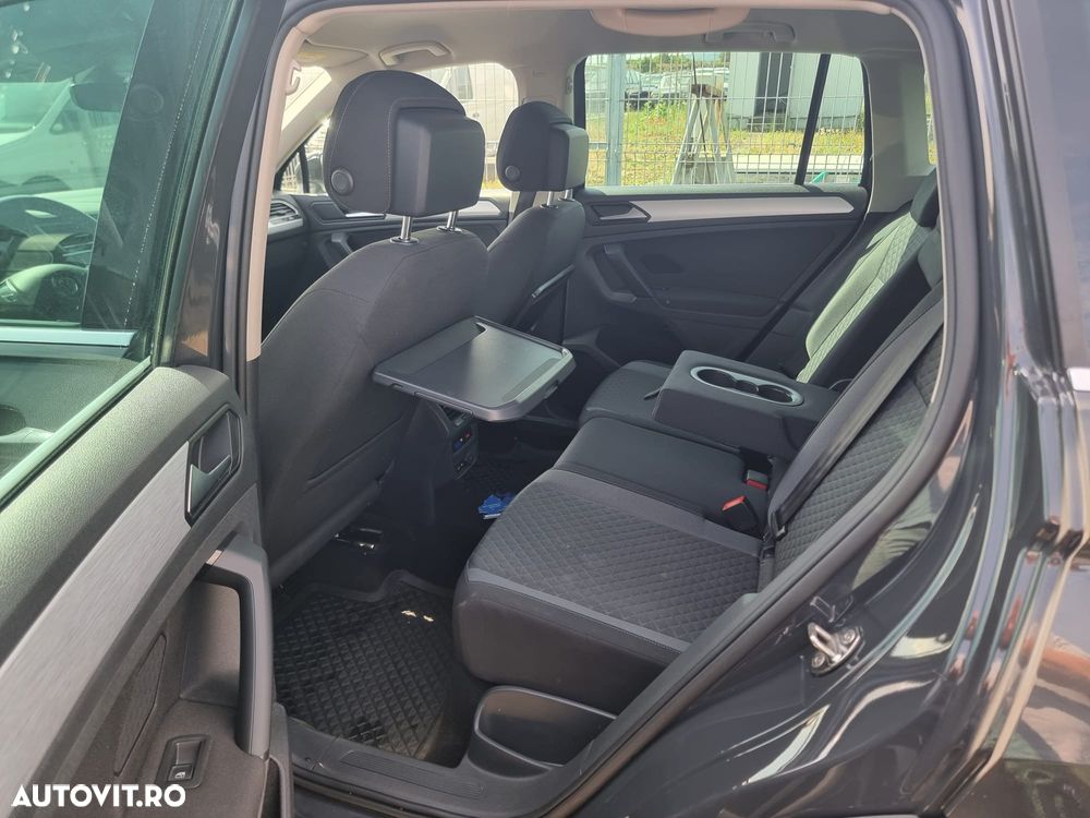 Volkswagen Tiguan 2.0 TDI 4Mot DSG Comfortline - 10