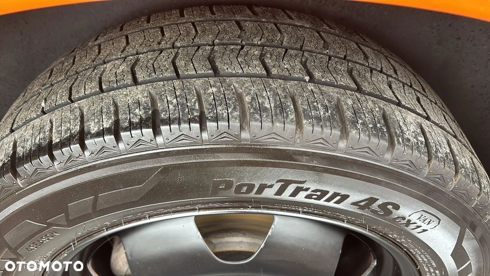 Volkswagen Transporter - 35