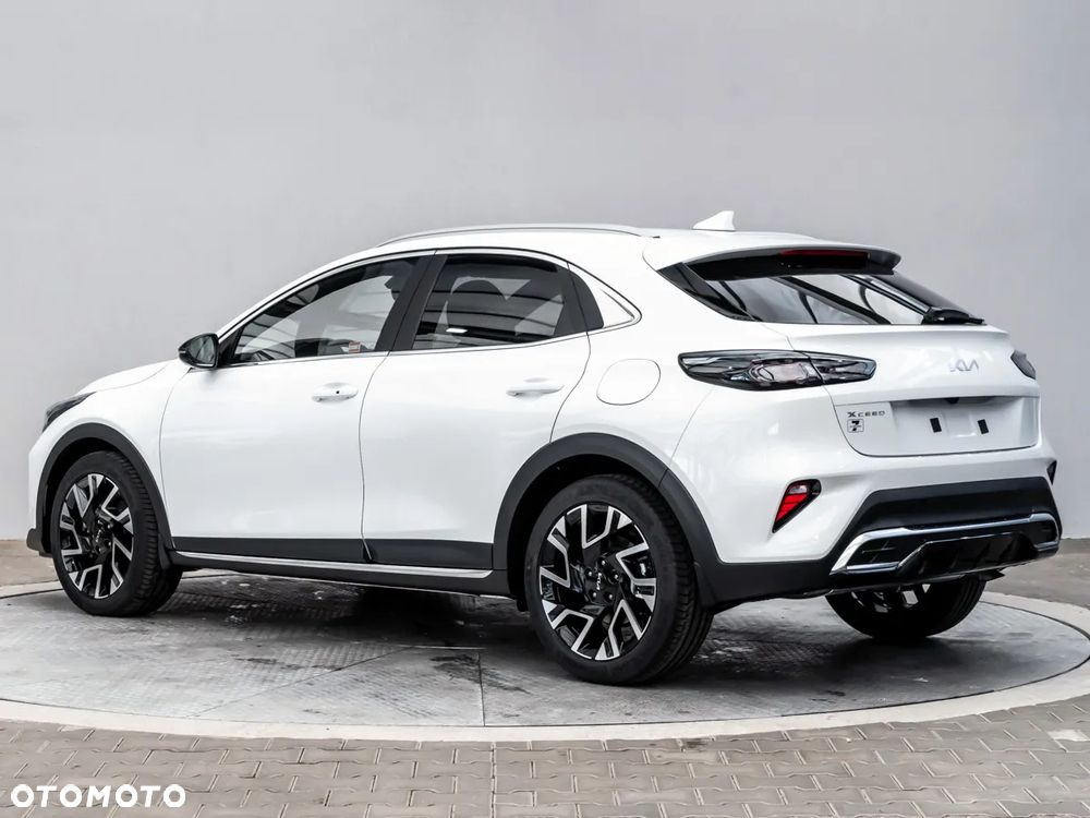 Kia XCeed 1.6 T-GDI Tribute DCT - 3