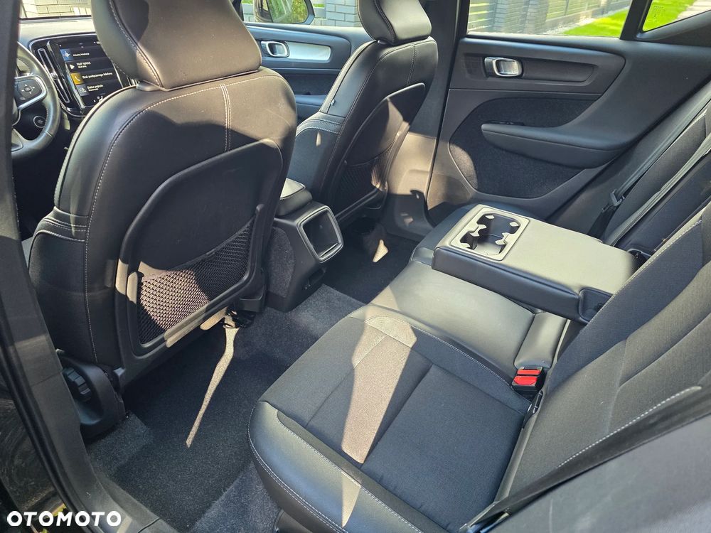 Volvo XC 40 T3 Geartronic Momentum - 18