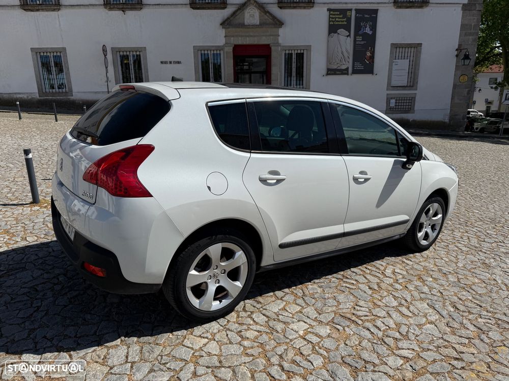 Peugeot 3008 1.6 HDi Executive - 9