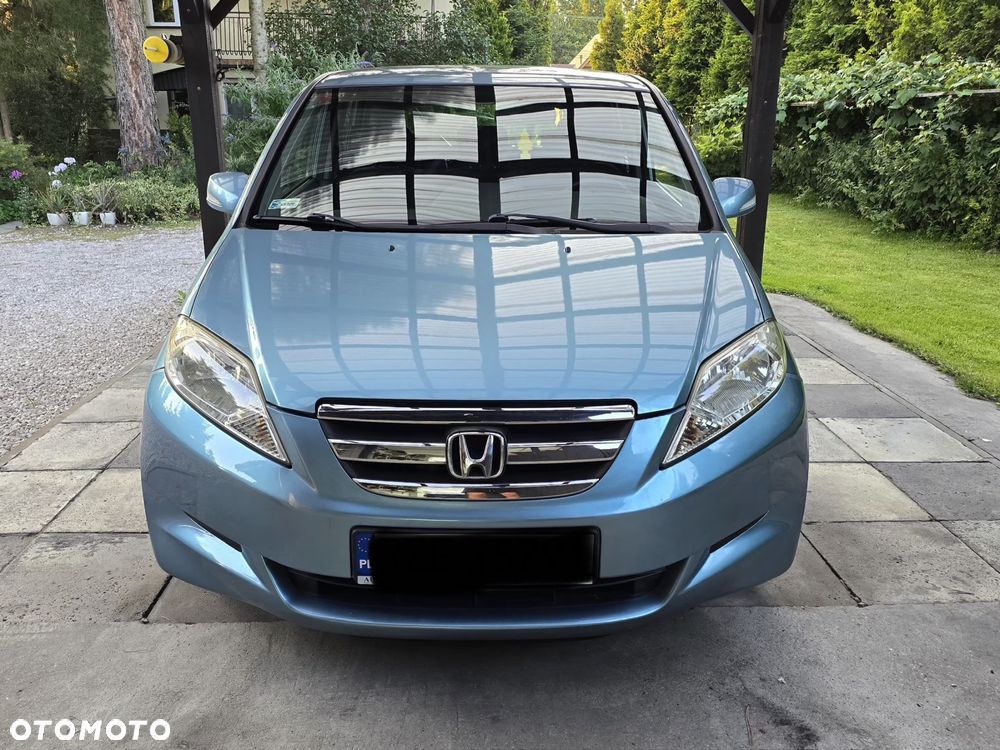 Honda FR-V - 4
