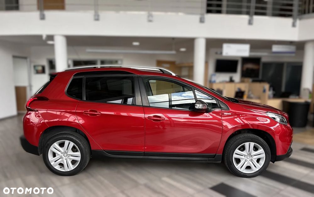 Peugeot 2008 1.2 Pure Tech Style - 7