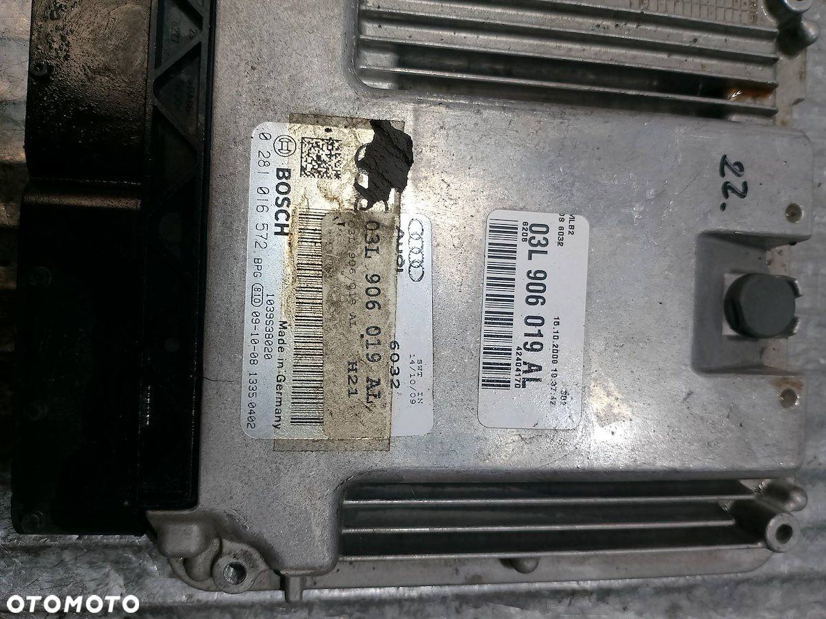 KOMPUTER, STEROWNIK AUDI A4 B8 03L906019AL 0281016572 2.0 TDI - 5