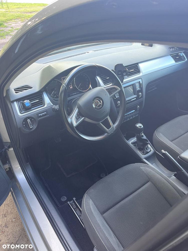 Skoda RAPID Spb 1.2 TSI Active - 17
