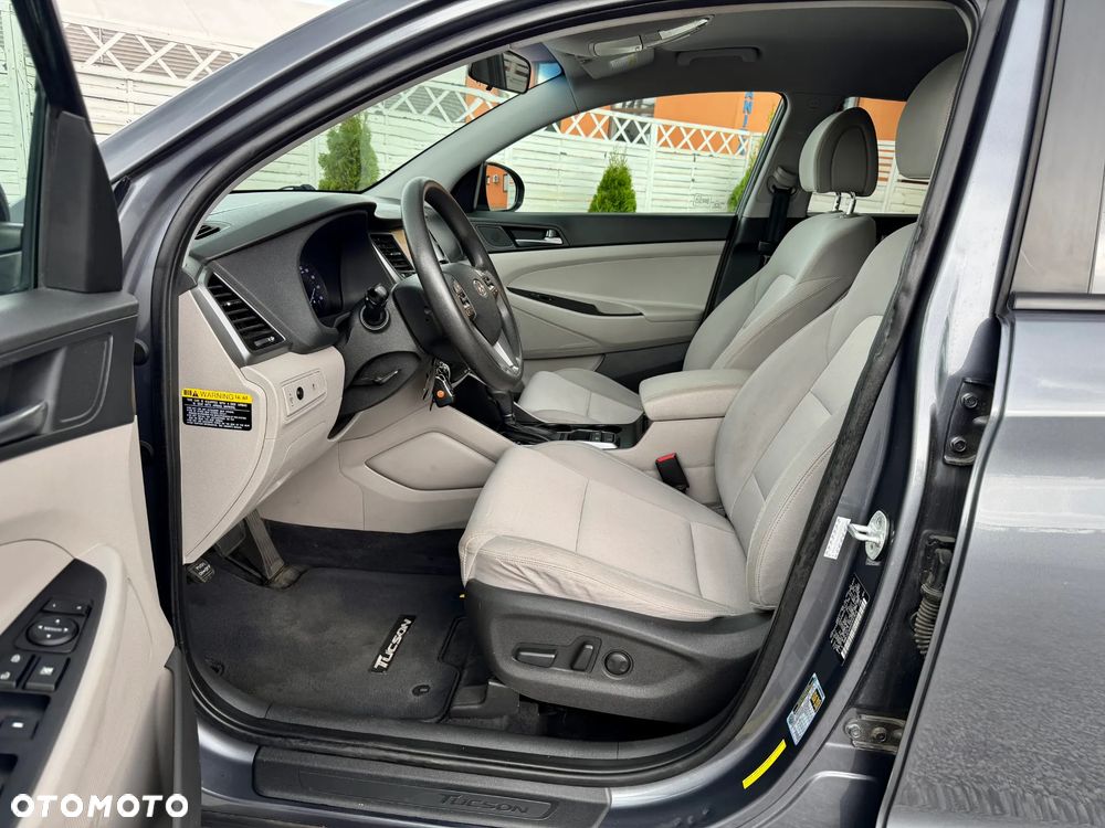 Hyundai Tucson - 8