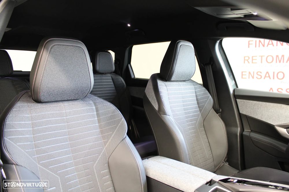 Peugeot 5008 1.2 Hybrid Allure e-DCS6 - 17