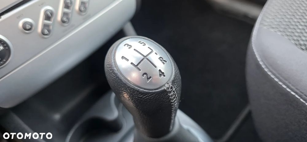 Renault Modus - 25